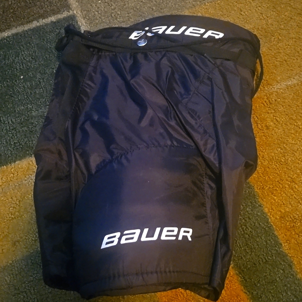 Hockey pants